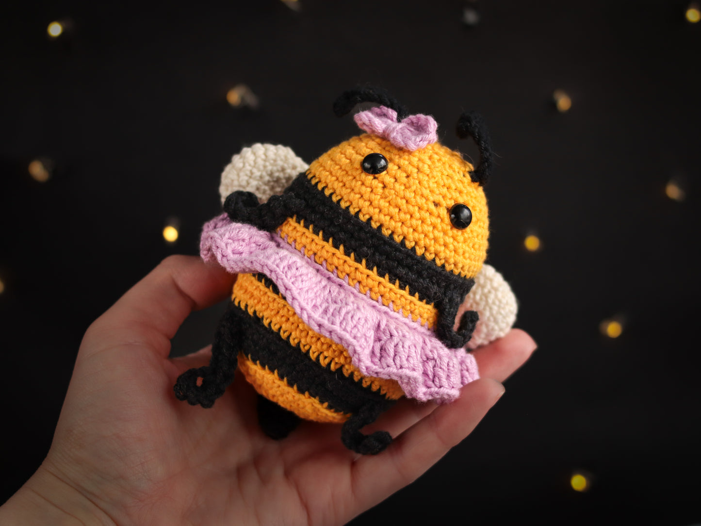 Crochet bee stuffed animal - Bumblebee plush, Christmas gift, Birthday gift for toddler, Gift for kids