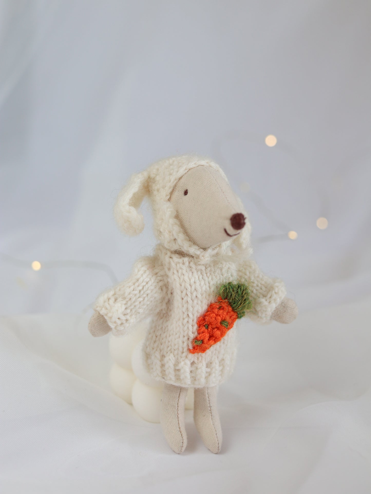 Winter outfit for Maileg mouse with lights on the back