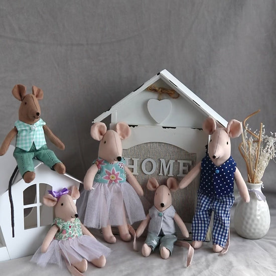 Maileg style mouse family for decor and play