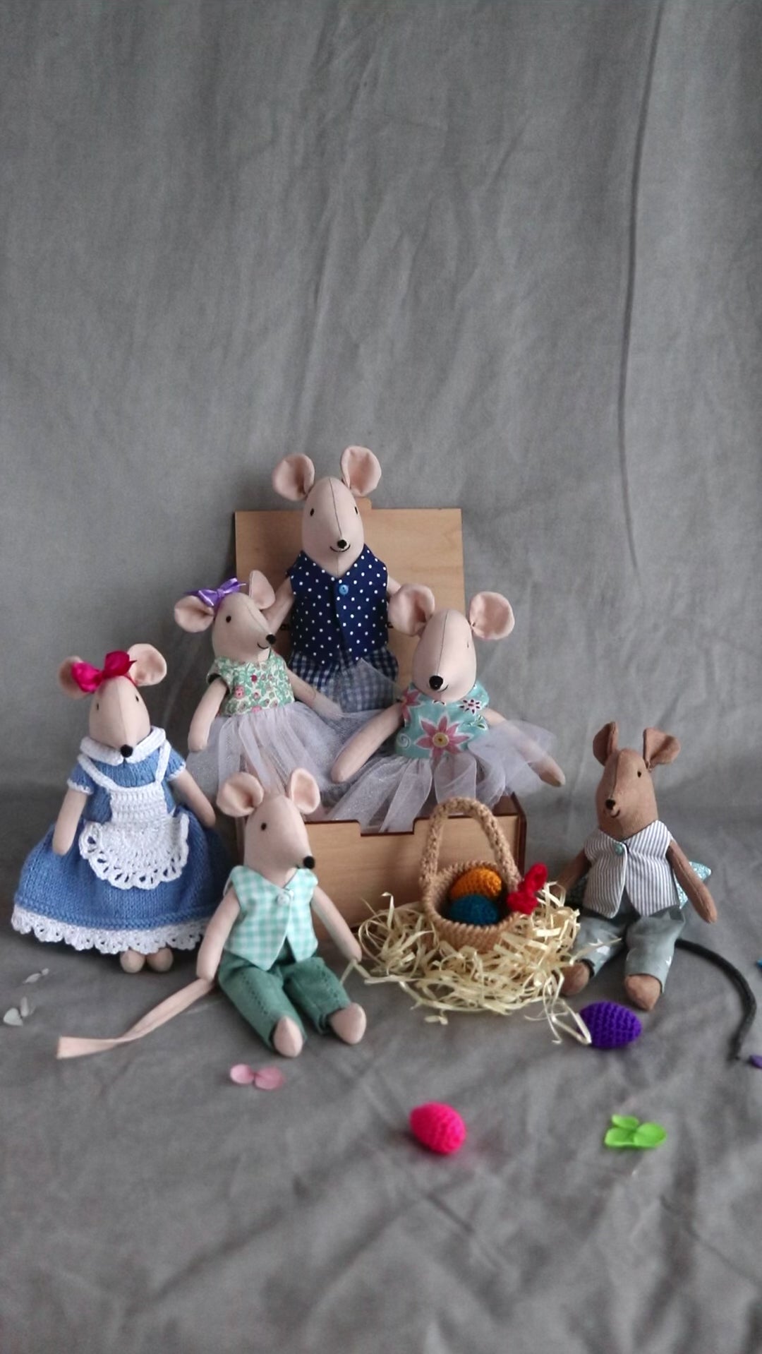 Maileg style mouse family